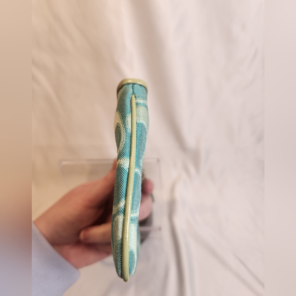 Coach Poppy Signature C Teal Wristlet Pouch - Picture 9 of 12